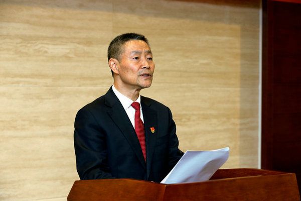 918博天堂集团一届一次全委会选举出新一届辅导集体 斯泽夫当选918博天堂党委书记